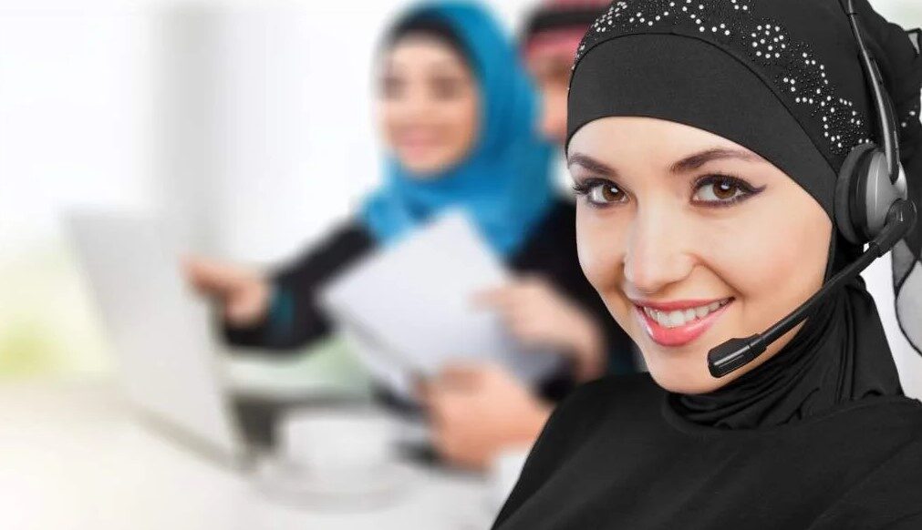 الاستعانة بمصادر خارجية لمراكز الاتصال